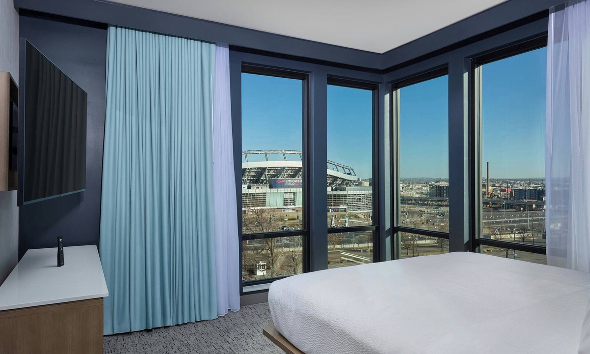 Sun Valley Hotel | Courtyard by Marriott Denver Downtown West