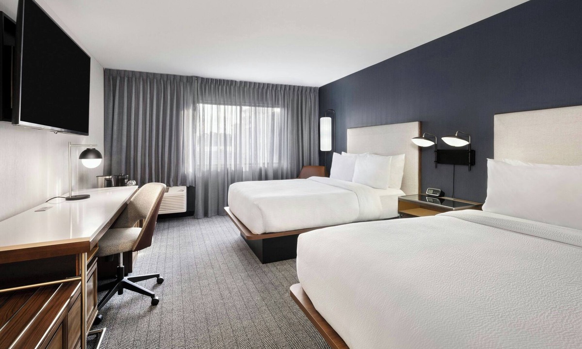 Mobile Hotel | Courtyard by Marriott Mobile