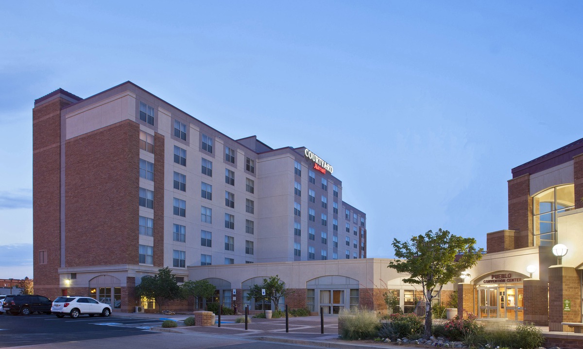 Pueblo Hotel | Courtyard by Marriott Pueblo