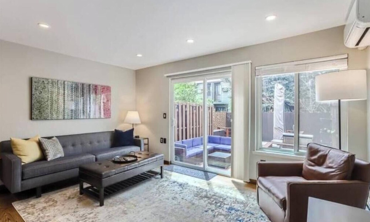 Lower Arapahoe House | Cozy 2 BDR Home in Boulder with Hot Tub