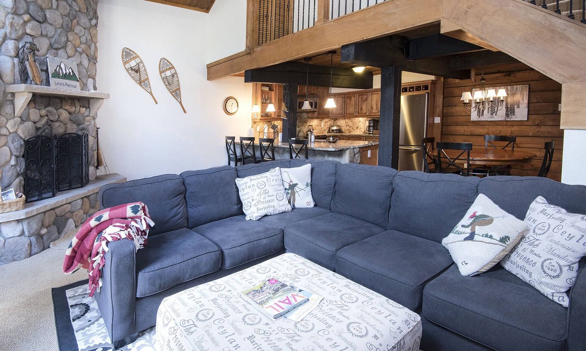 Vail Condo | Cozy, Creekside 3BR Vail Condo Ski/Summer Retreat Perfect for Families