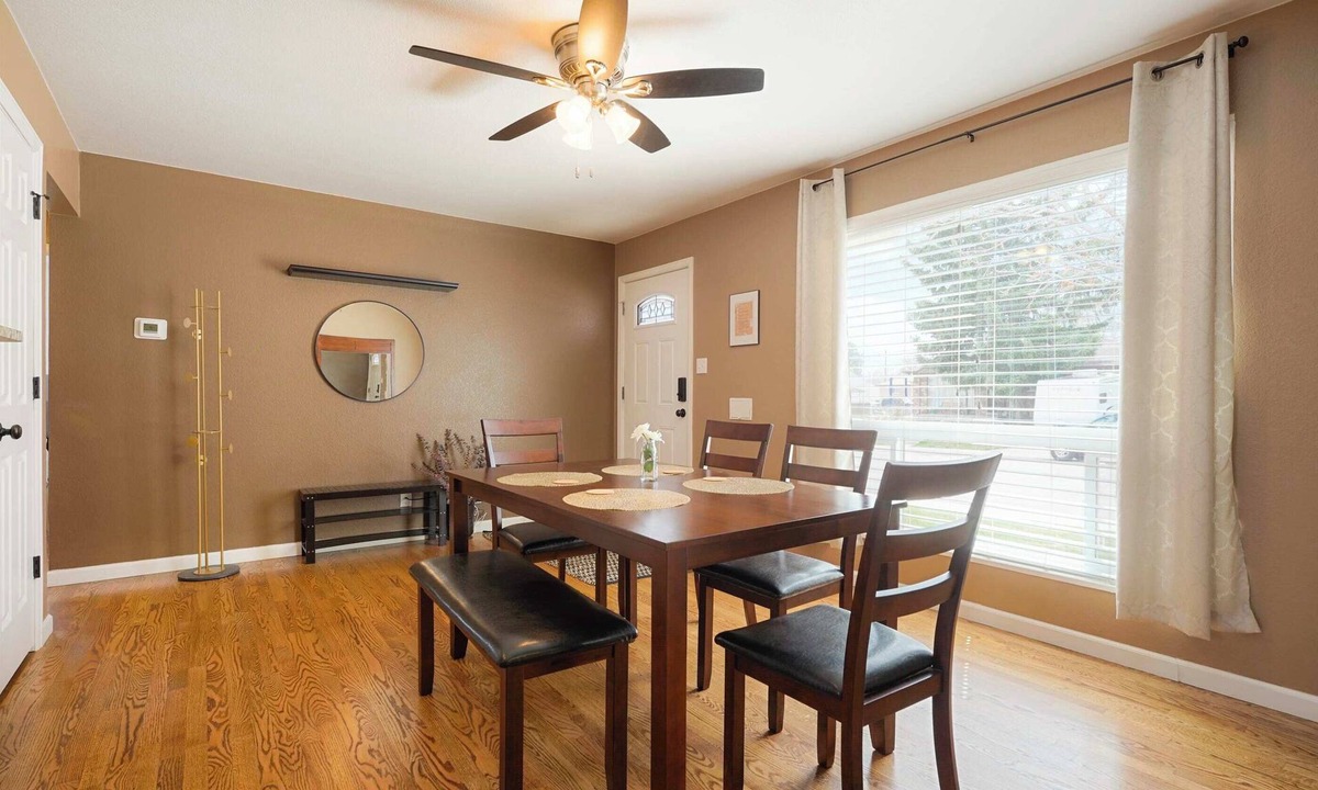 Northglenn House | Cozy Getaway Retreat | 4BR | Northglenn