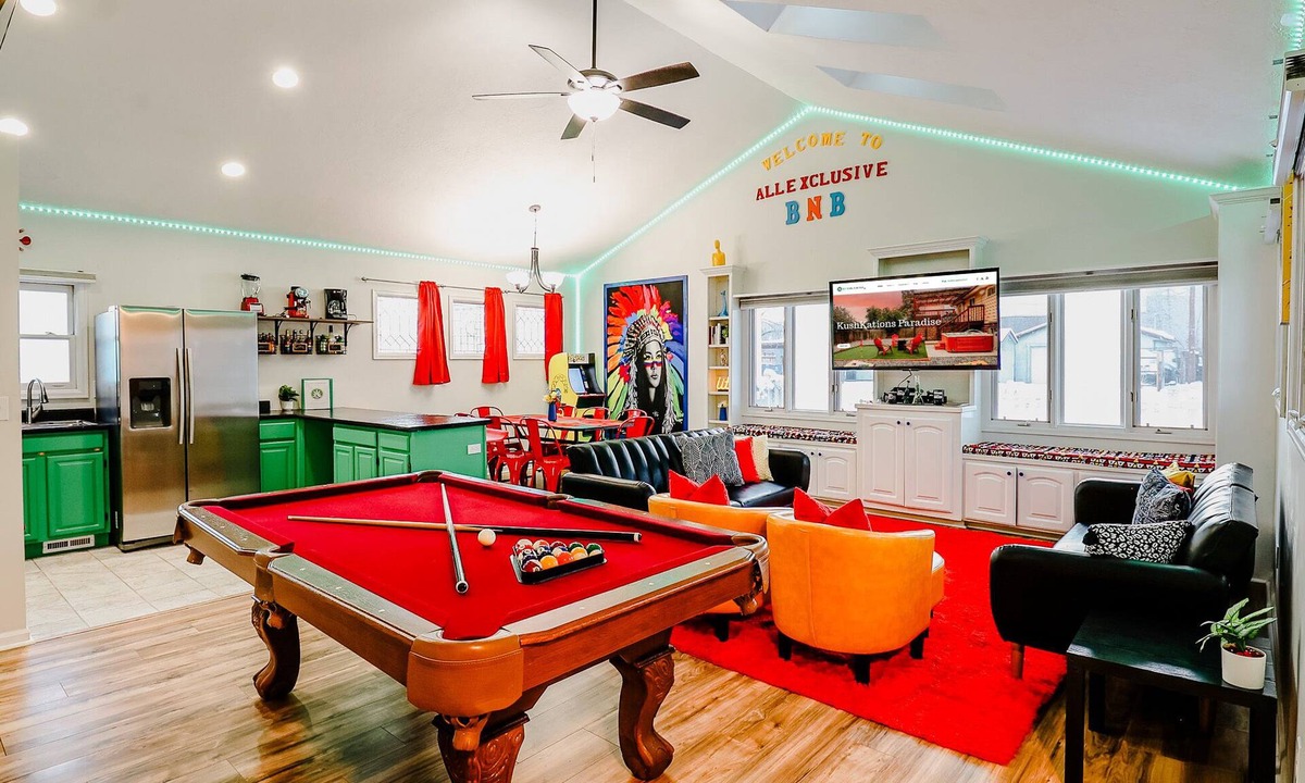 Wheat Ridge House | Cozy Retreat w/Hot Tub, PS5, Arcade Games