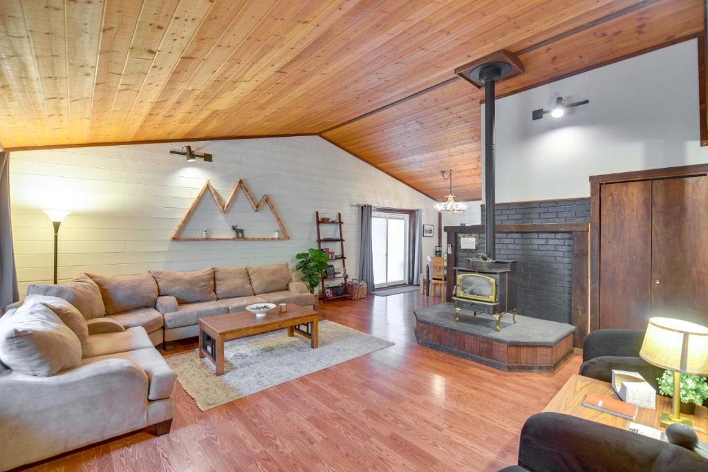 Downieville-Lawson-Dumont House | Creekside Cabin Easy Access to i-70 and Slopes!