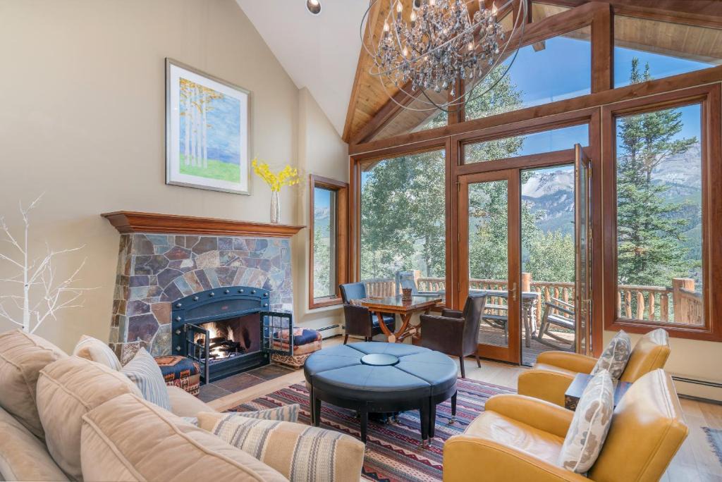 Crystal | Mountain Village