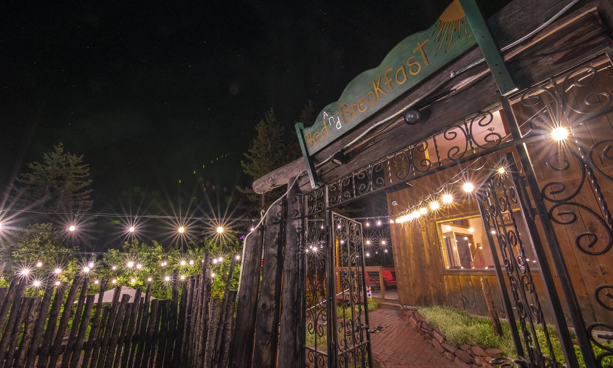 Cuchara Bed & Breakfast | Cucharas River B&B