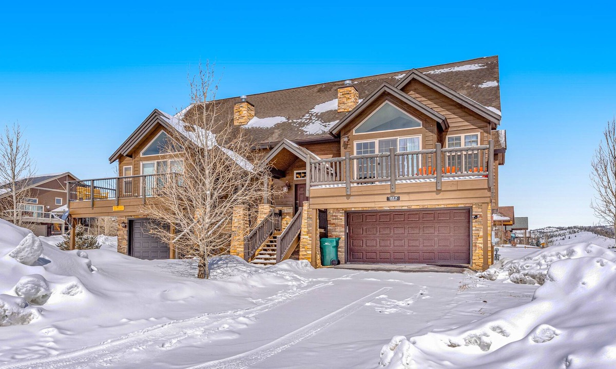 Pole Creek House | Delightful mountain-view duplex with fireplace, deck, grill, & wonderful views