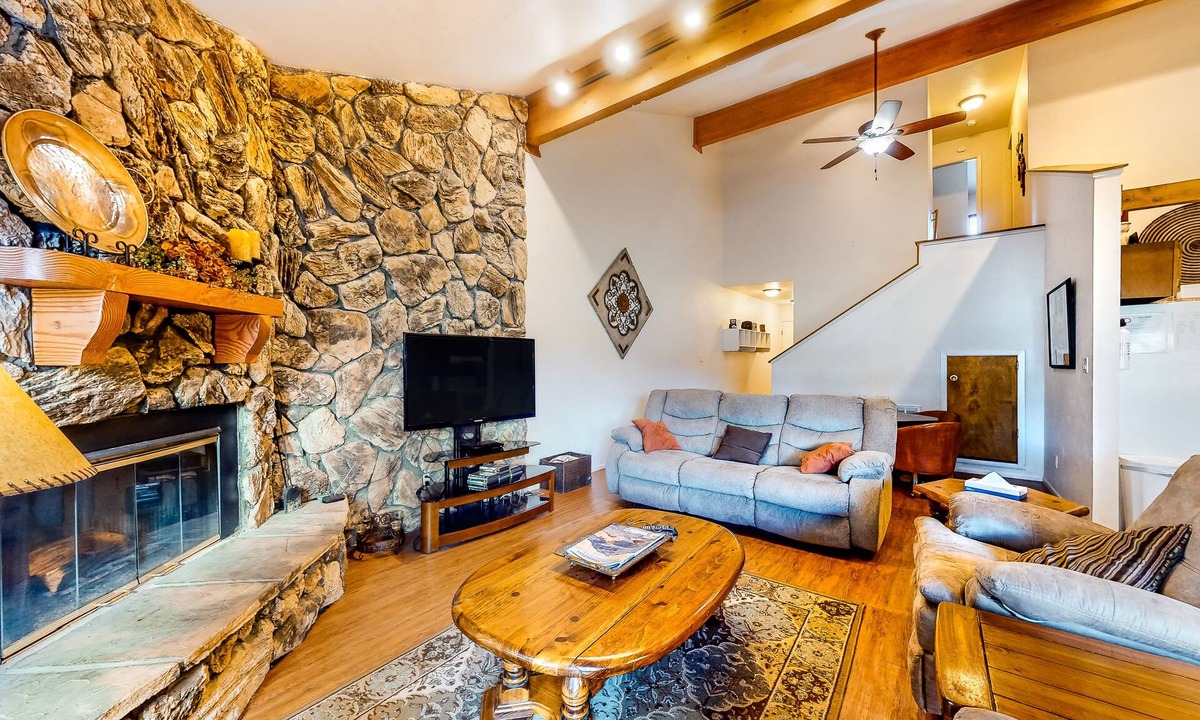 Pagosa Springs Condo | Dog-friendly condo with fireplace & entertainment - close to skiing, lakes