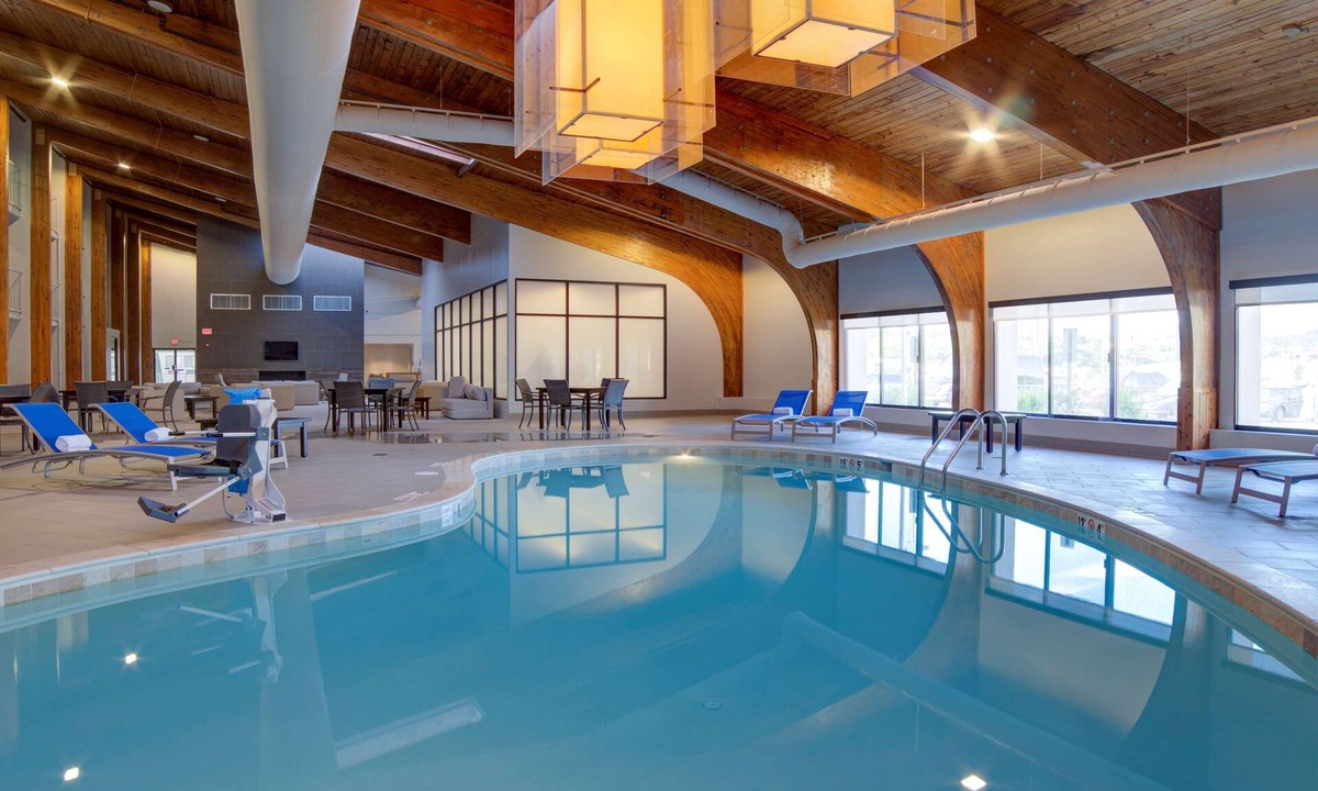 Harrisonburg Hotel | Doubletree by Hilton Harrisonburg