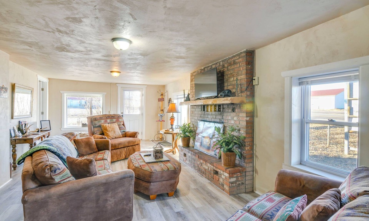 Del Norte House | Downtown Del Norte Home Near Hiking & Fishing!