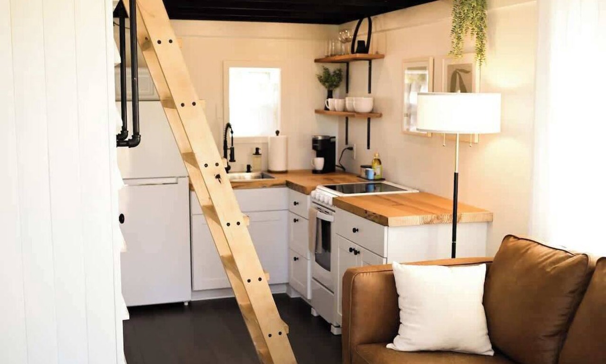 Conway House | Downtown Tiny Home on Caldwell