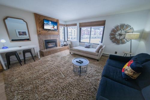 Edgewater | Lakeside Village