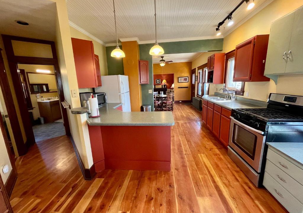 Lazear House | Elderberry Farmhouse at Zenzen Gardens