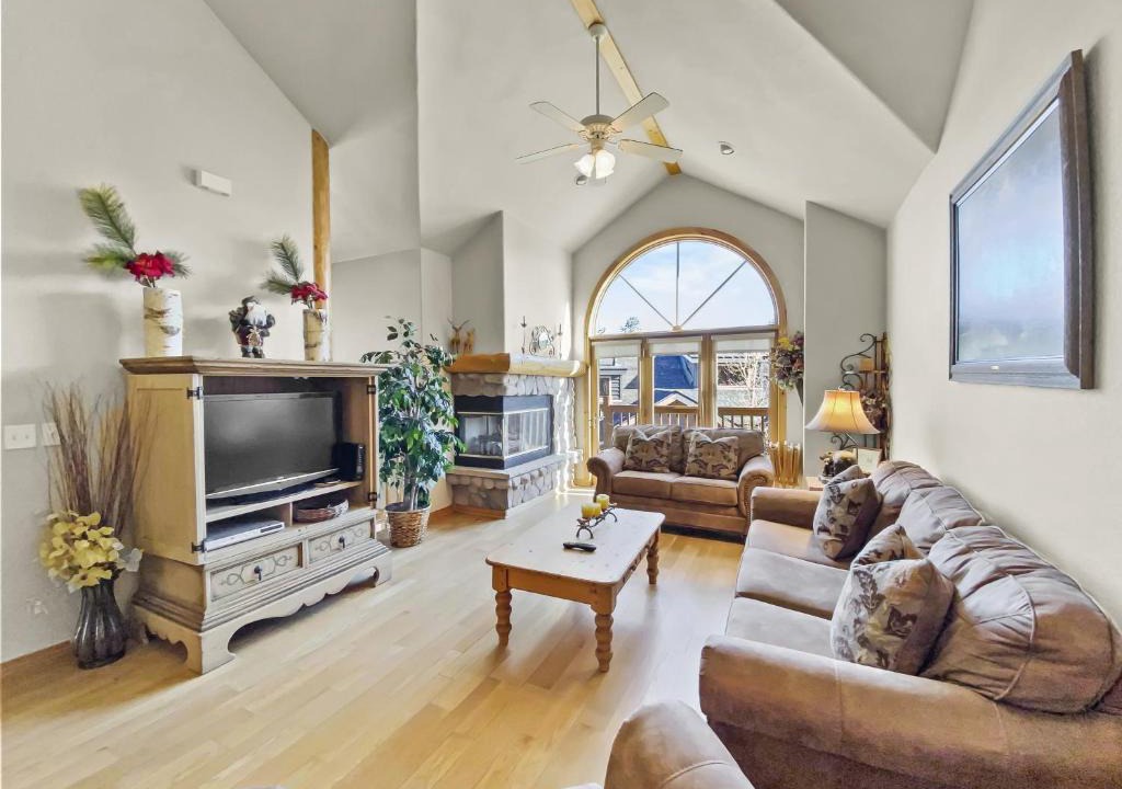 Four O'Clock House | Elk Ridge Escape townhouse