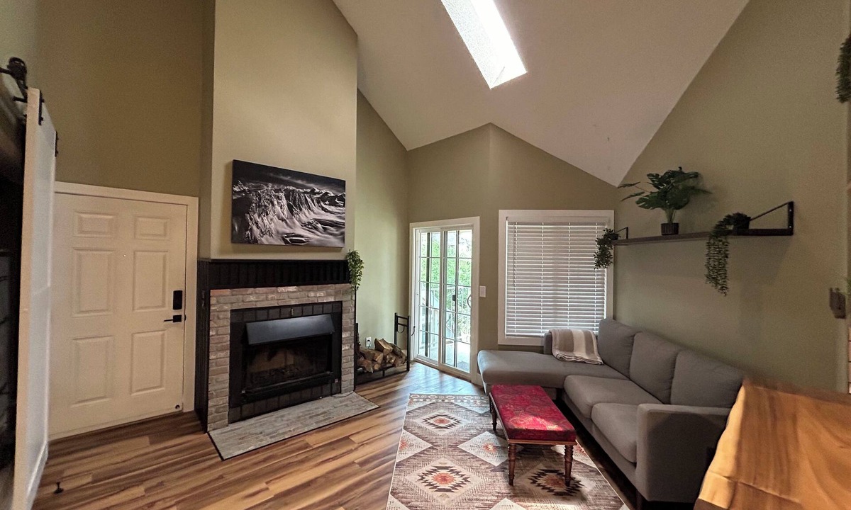 Gunbarrel Condo | Enchanting 2-bedroom condo with AC in Boulder