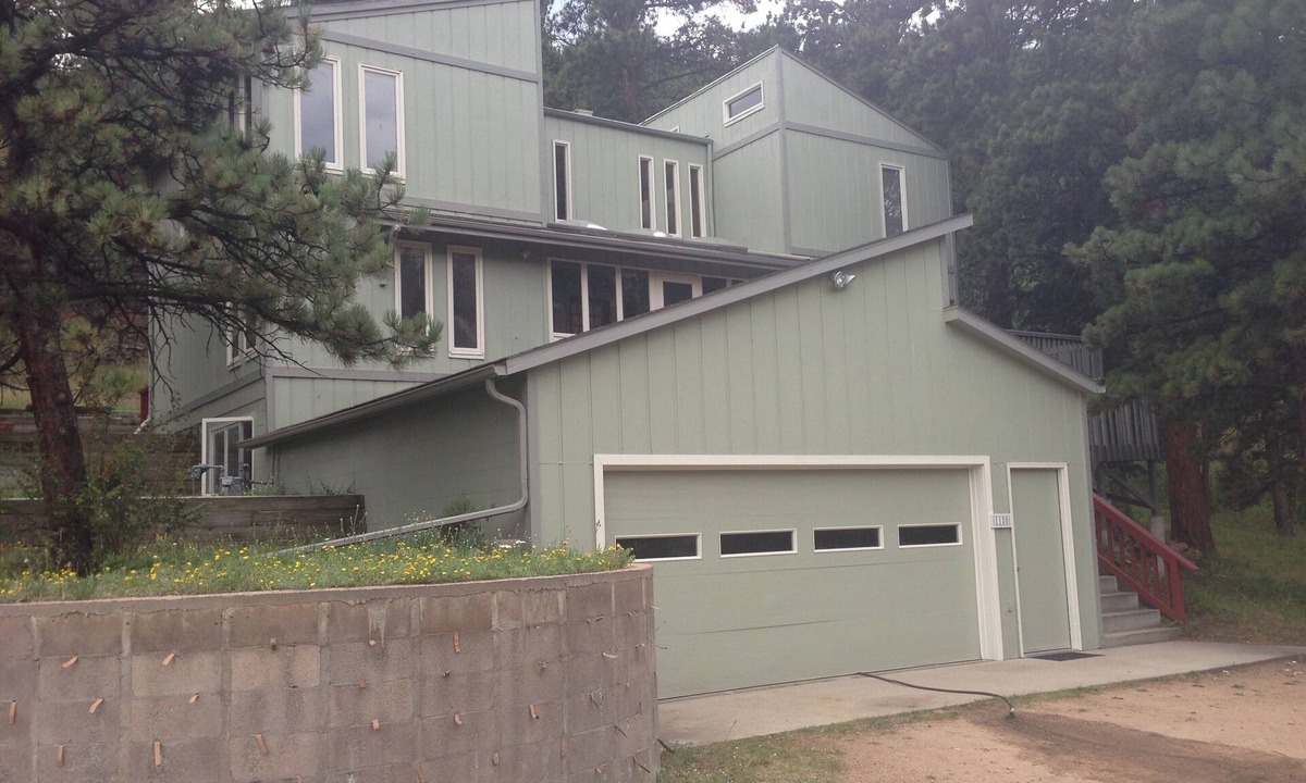 Estes Park House | Estes Park Retreat, Hot Tub, Fireplace, Sleeps 14, Wildlife, Private, Convenient