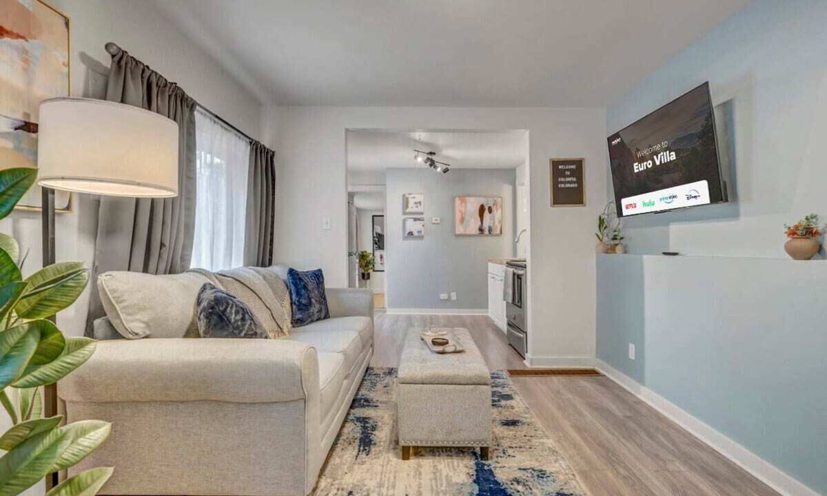 Central Colorado Springs House | Euro Villa! Walkable Location w/Scenic Views