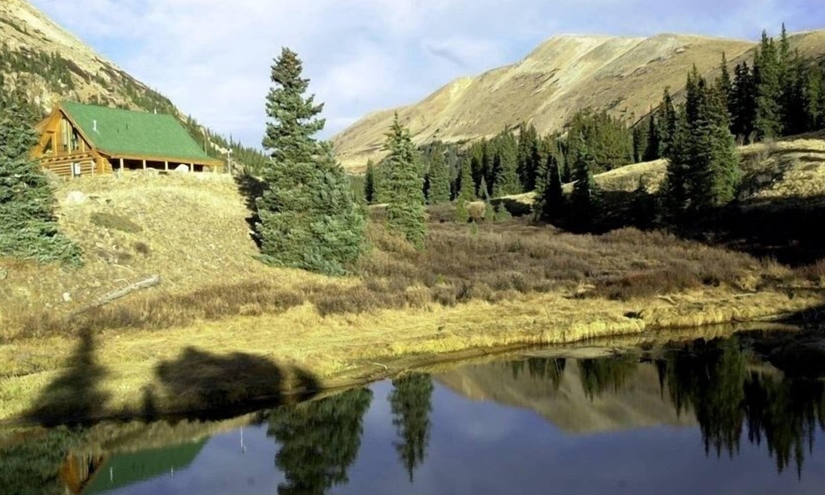 Valley of the Sun Cabin | Exclusive 23-Acre Rocky Mtn. Retreat - Featured in a Music Video! Unforgettable