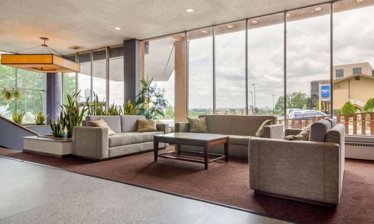 Jefferson Park House | Experience the heart of the Mile High City!
