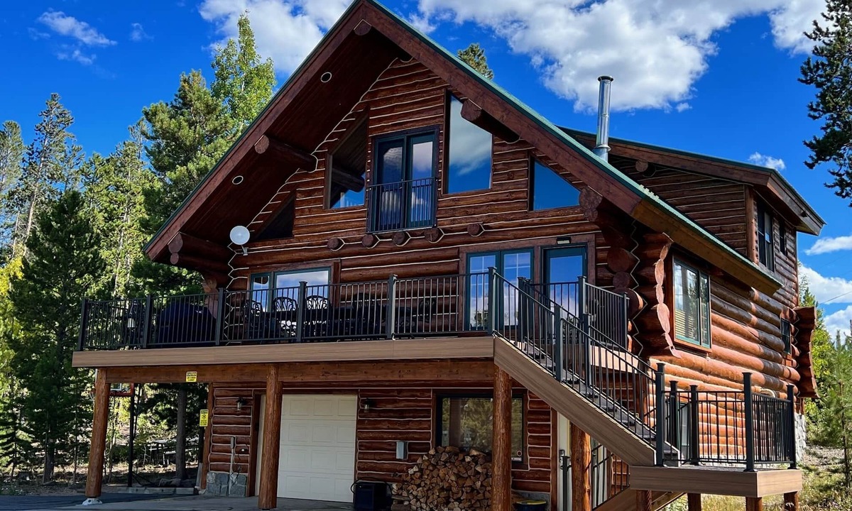 Winter Park Highlands House | Fabulous Log Home - 2 Master Bedrooms!