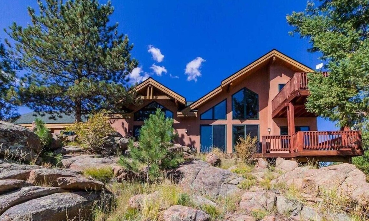 Florissant House | Fantastic Modern Home with Million Dollar Views