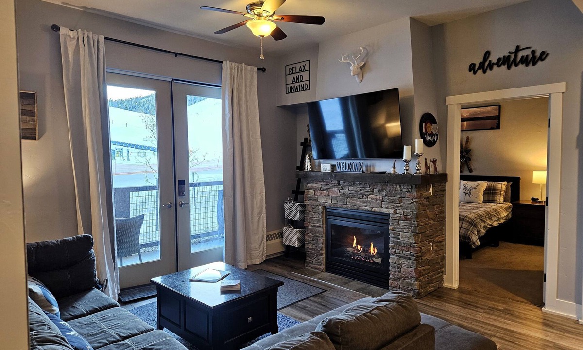 Silvercreek Condo | Few Steps to Lift: Cozy Ski-In/Ski-Out 2bed/2bath Condo in Basecamp, AC in 1BR