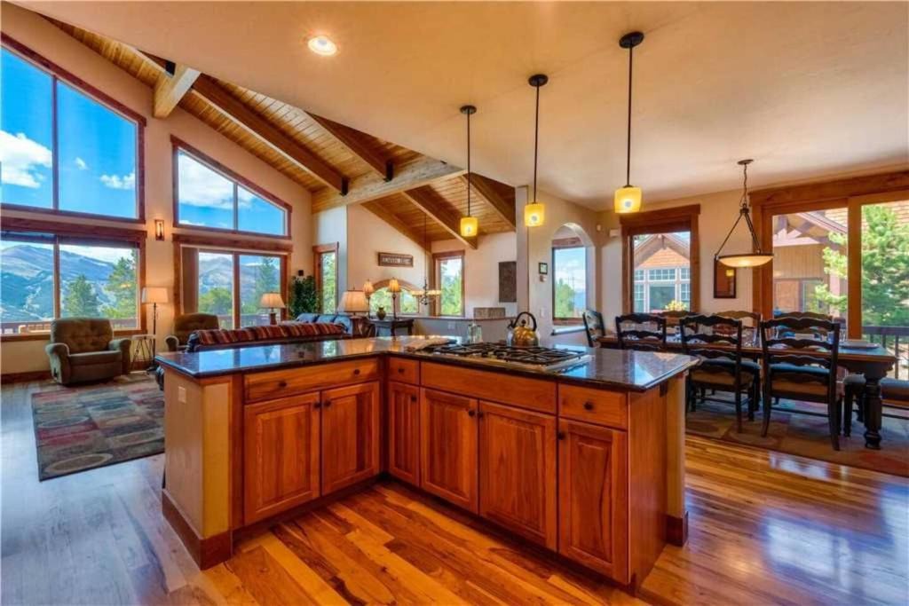 Woodmoor House | Firelight Luxury