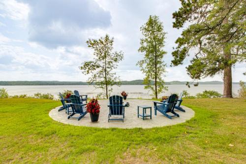 Cushing House | Friendly Cushing Home w/Dock & Fire Pit