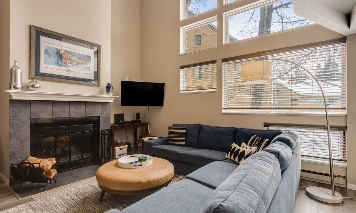 Vail Condo | Fully remodeled condo with pool, hot tub, & free ski shuttle - near lifts & town
