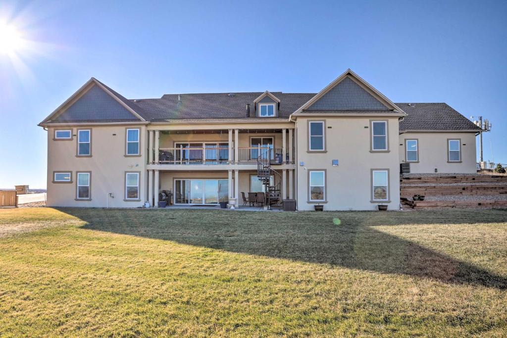 Todd Creek Apartment | Furnished Patio and Home Gym Brighton Family Home!