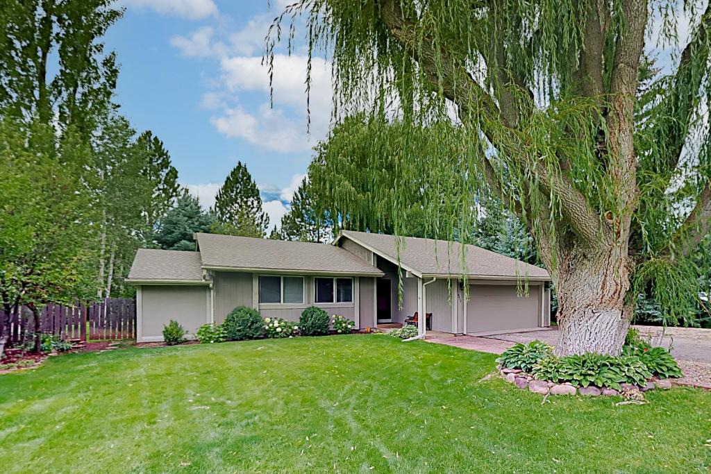 Carbondale House | Gold Medal Fishing