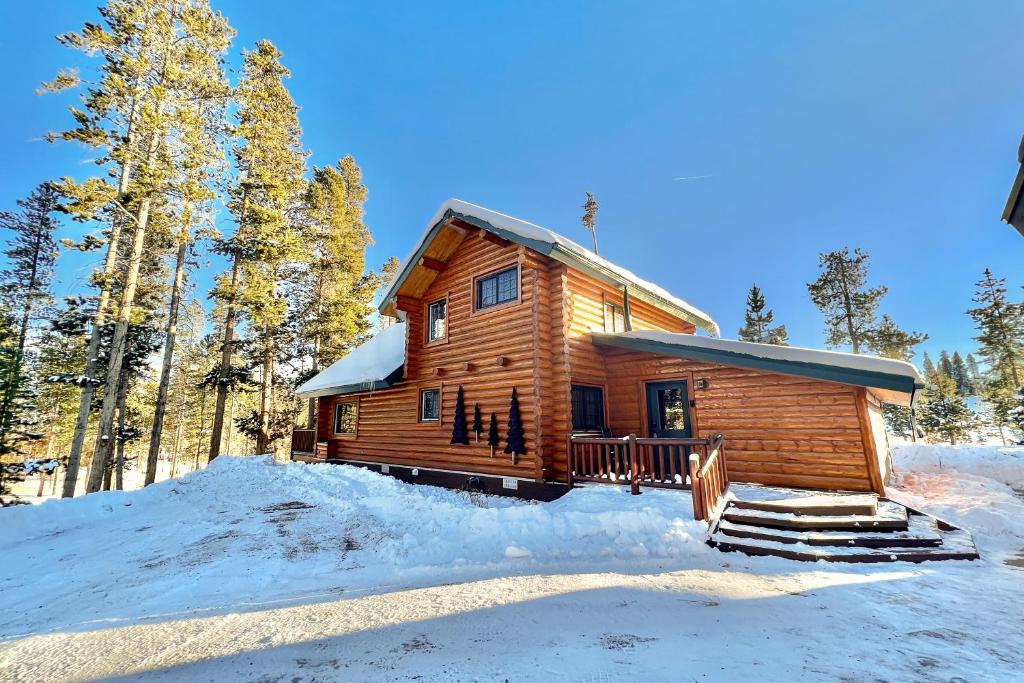 Grand Lake House | Golden Pine Place