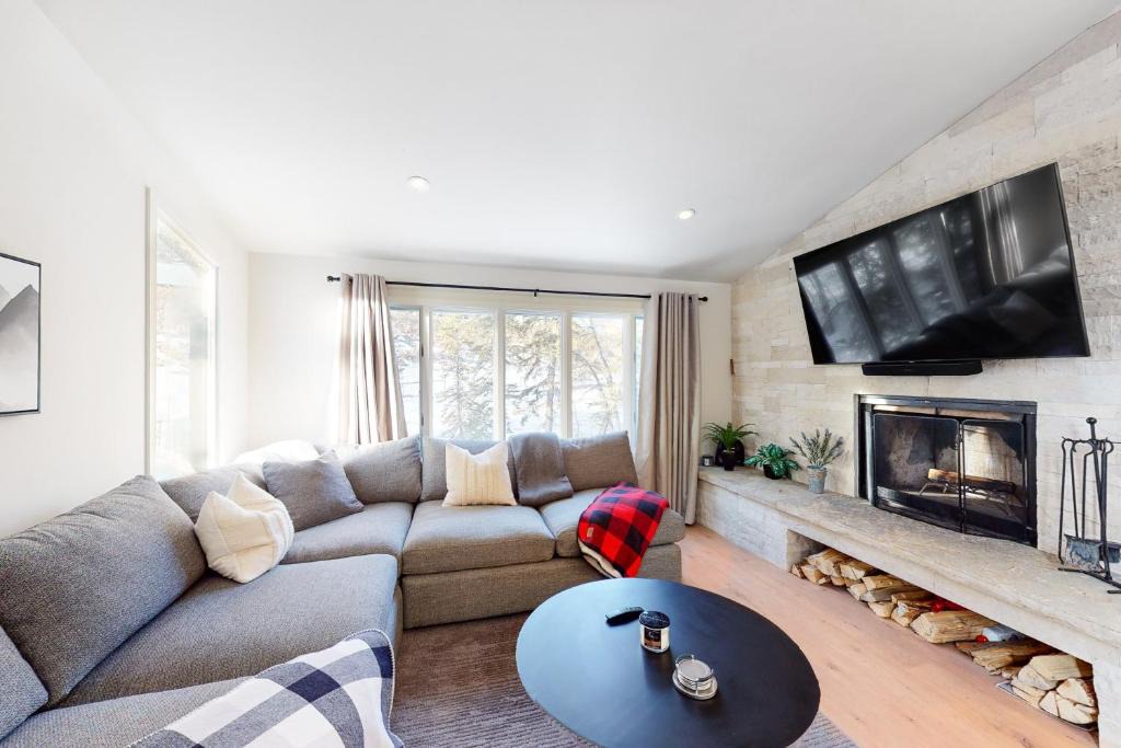 Intermountain House | Gore Creek Condos