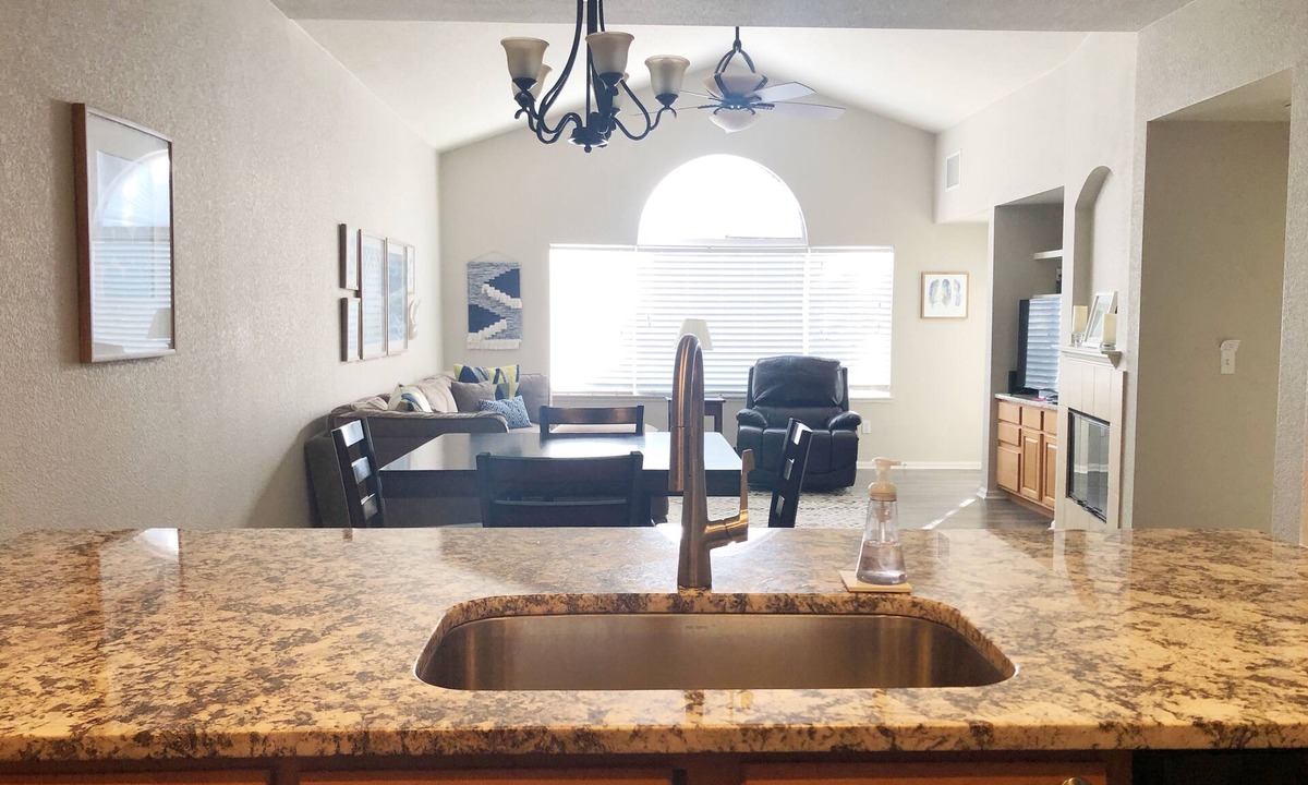 North Central Westminster Condo | GORGEOUS 2BR, 2BA -20min to Denver/Boulder. POOL TONS 5 STAR REVIEWS POOL