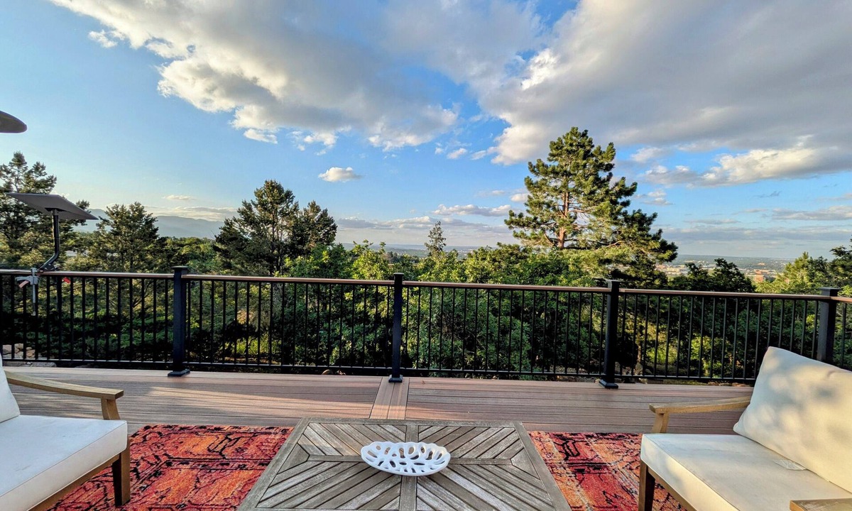 Skyway House | Gorgeous Luxury Home with Views of Balloon Fest, Fireworks Near Broadmoor