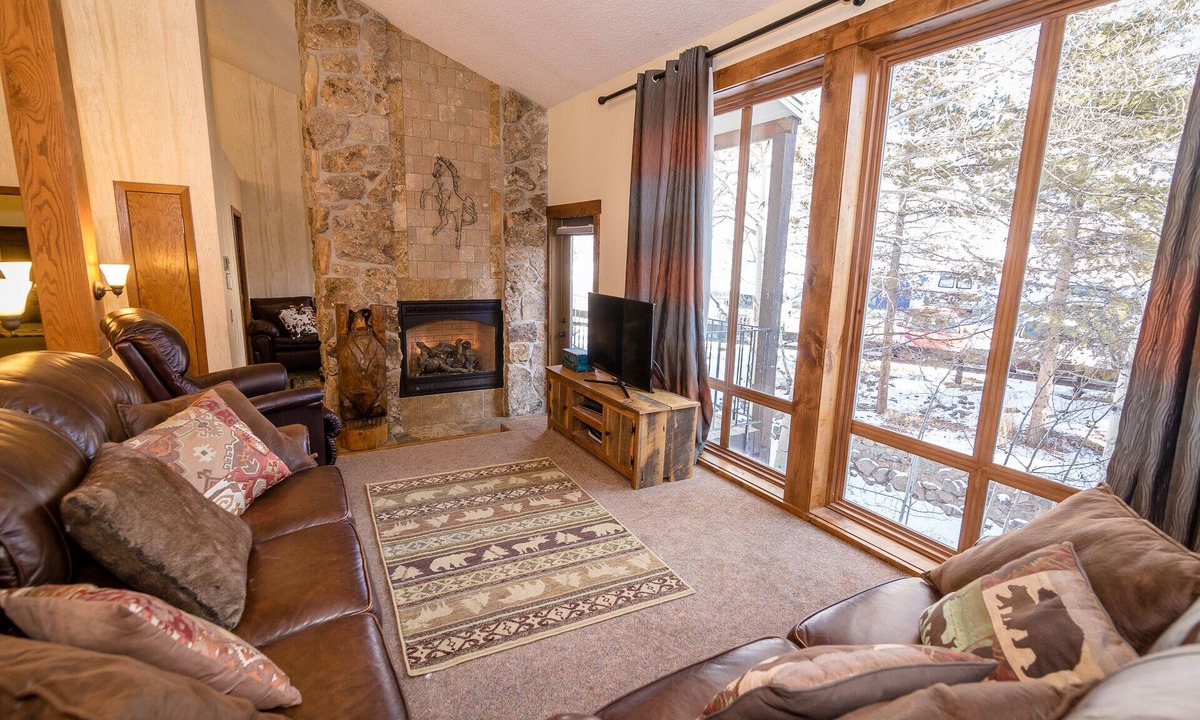 Silvercreek Condo | Granby Ranch Loft – Relax & Explore the Rockies! Mountainside #69 Sleeps 8