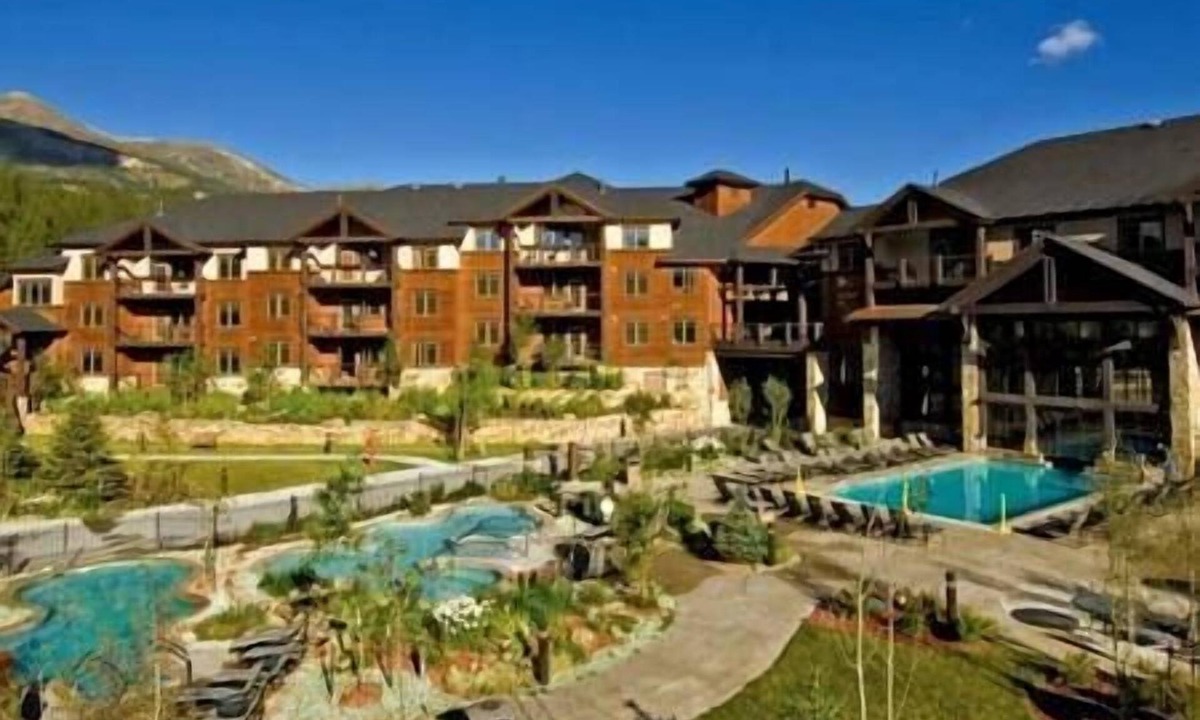 Four O'Clock Resort | Grand Timber Lodge Resort, Fireplace, Ski-In/Out