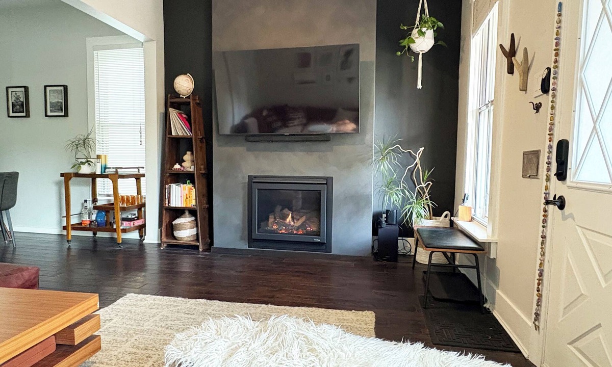 Lincoln Park House | Great city location: entire house