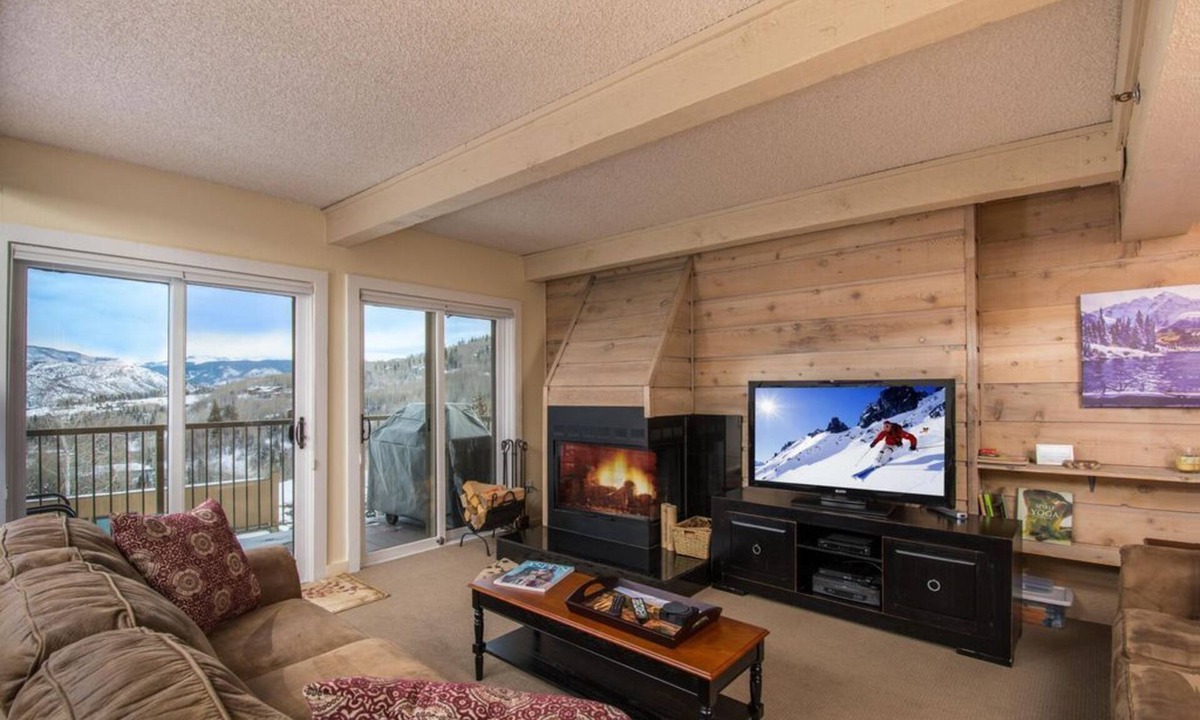 Snowmass Village Condo | Great Rates, Easy access, 2BR, 2BA, Condo with outstanding view. Pool &Hot Tub