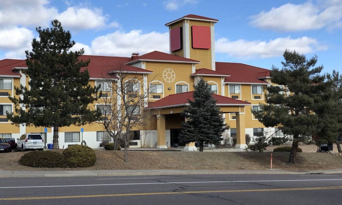Centennial Hotel | GreenTree Inn Denver Tech Center