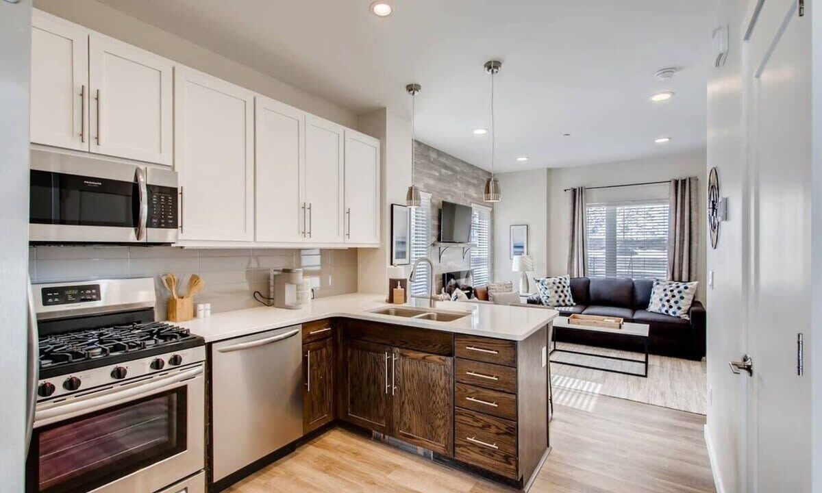 Georgetown Condo | Griffith Mountain Manor /Lakefront Townhouse