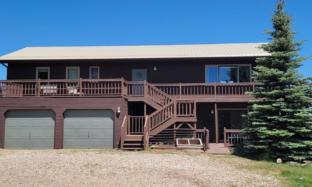 Fort Collins Ski Chalet | Hike, Bike, & Paddle at the Red Cedar Chalet
