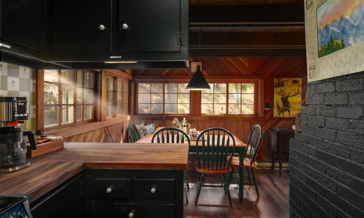 Aspen Brook House | Historic mountain cabin|King bed|Fireplace