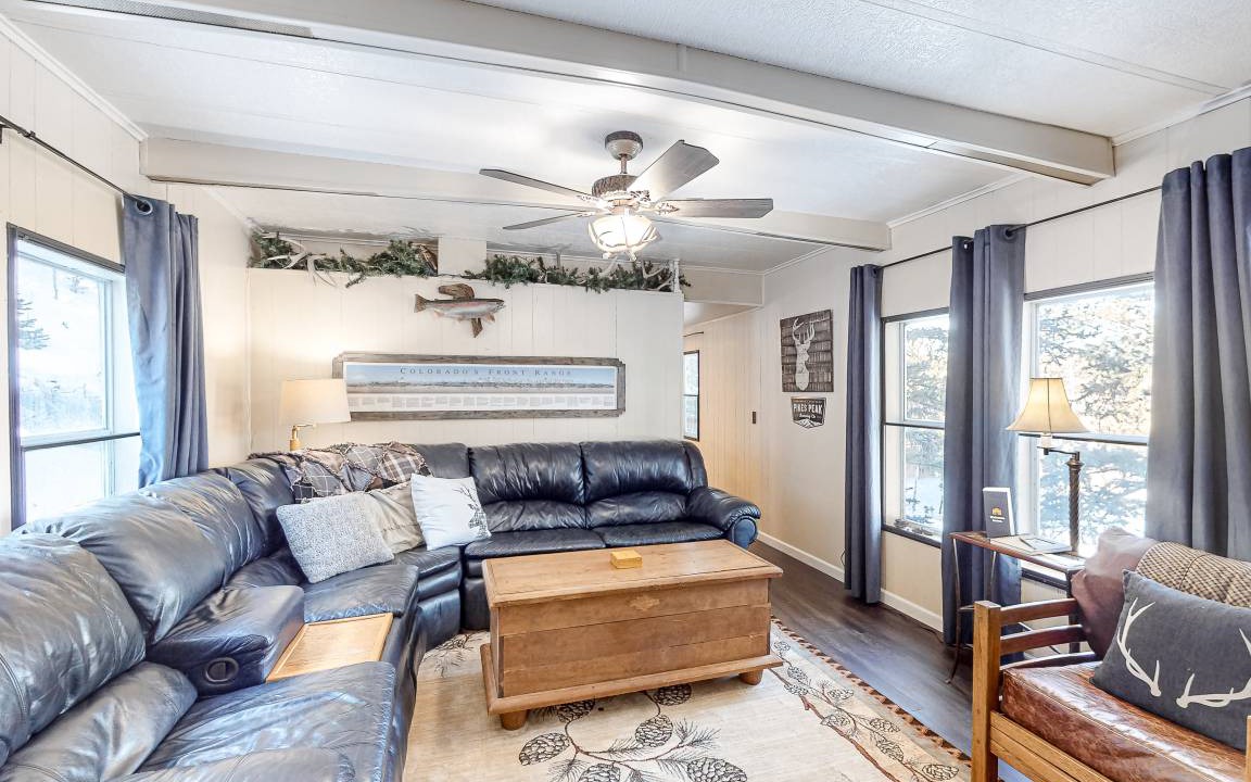 Florissant House | House ∙ 2 bedrooms ∙ 5 guests