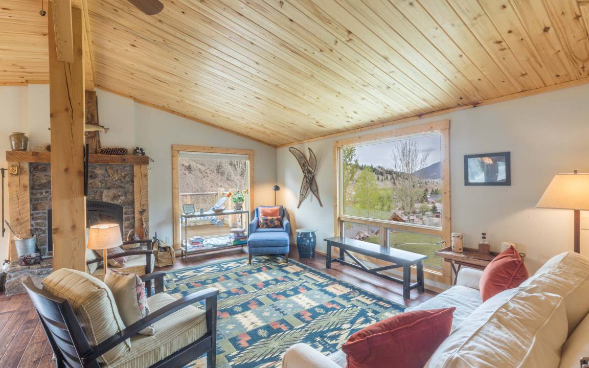 Creede House | House ∙ 3 bedrooms ∙ 8 guests