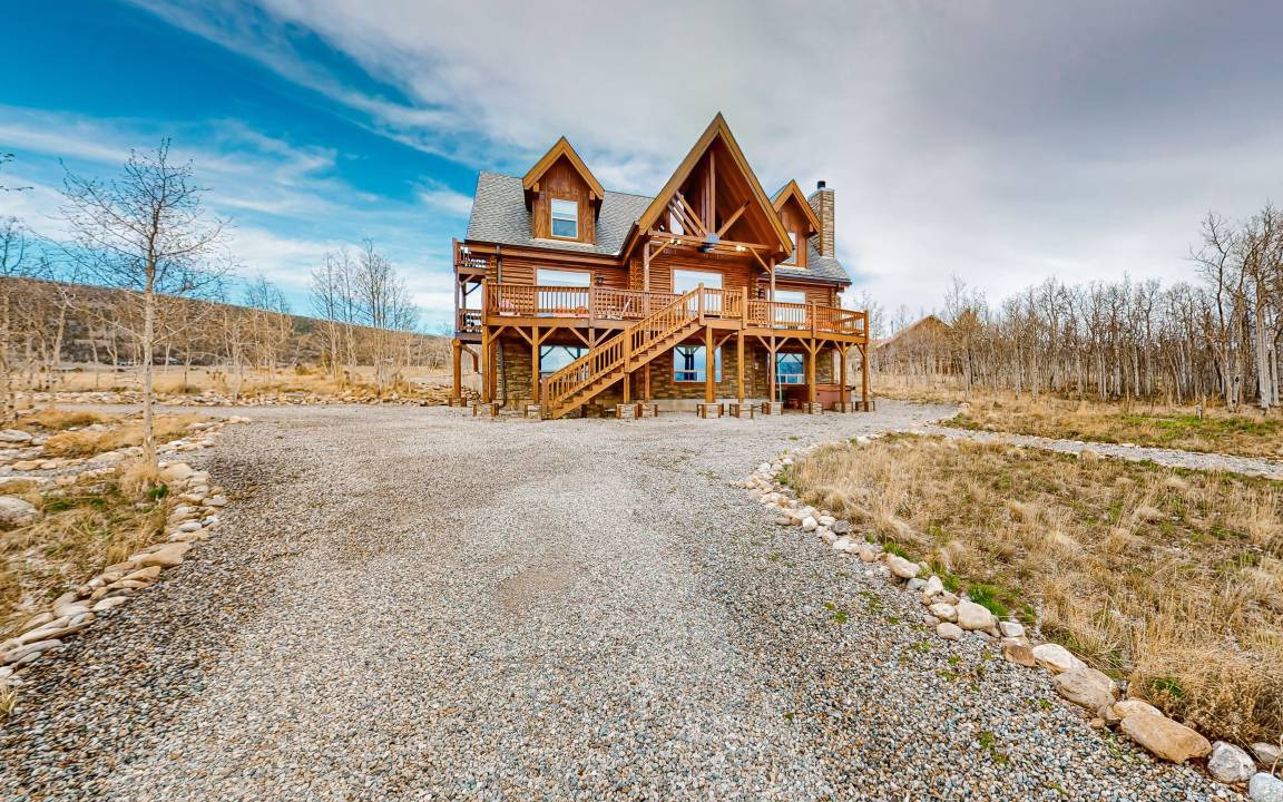 Warm Springs House | House ∙ 4 bedrooms ∙ 6 guests