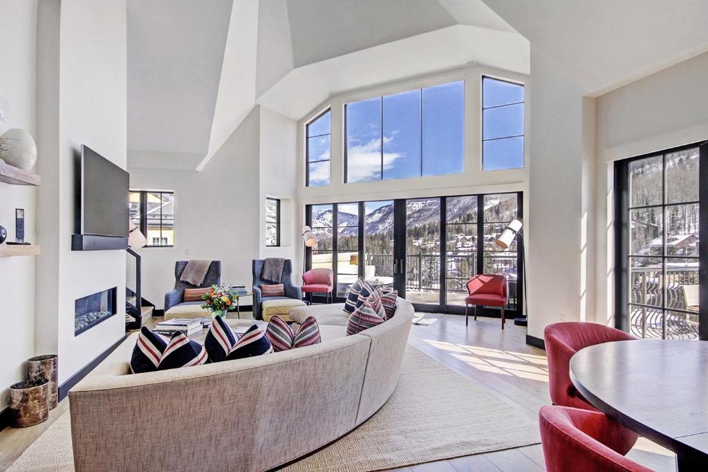Vail Apartment | Iconic 5 Bedroom Penthouse at the Ritz-Carlton