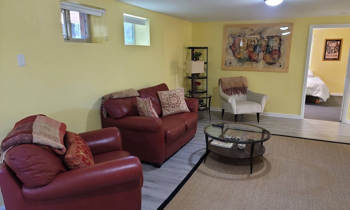 Kiteley House | In the Heart of Longmont ~ 15 Minutes to Boulder, Colorado