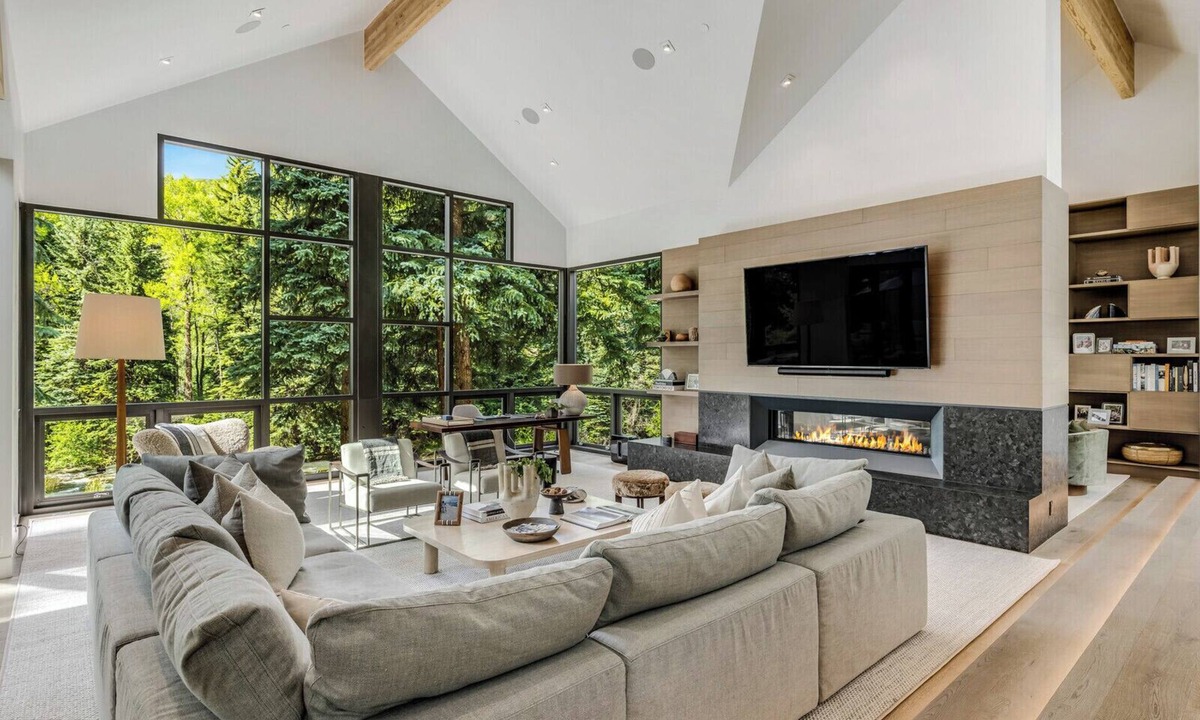 Aspen House | Incredible contemporary home overlooking the Roaring Fork River in Aspen CO