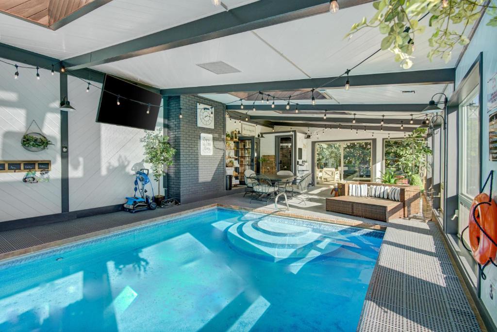 Loveland House | Indoor Pool and Hot Tub on Golf Course